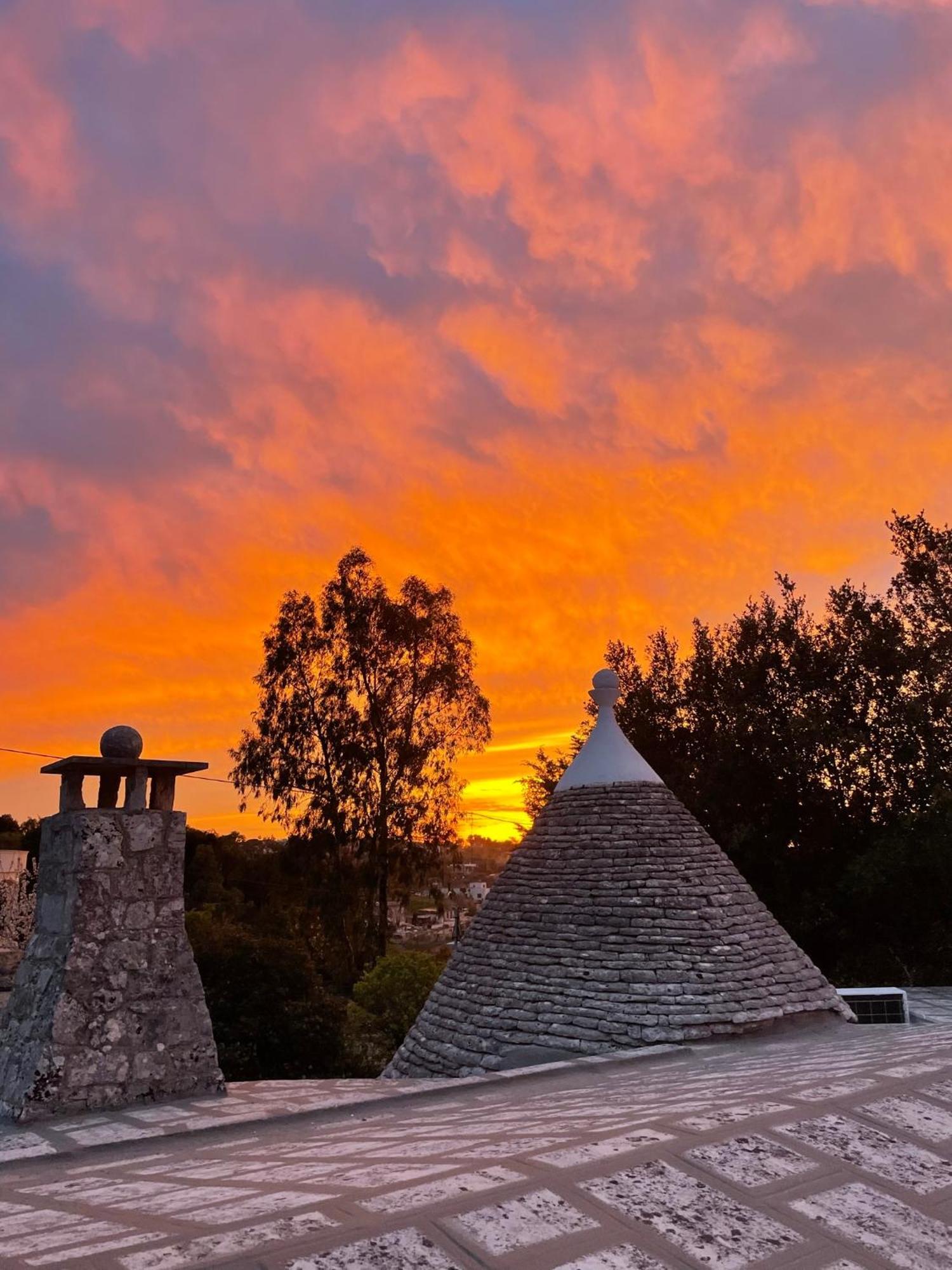 Il Trullo Di Simona Bed & Breakfast Locorotondo Exterior photo