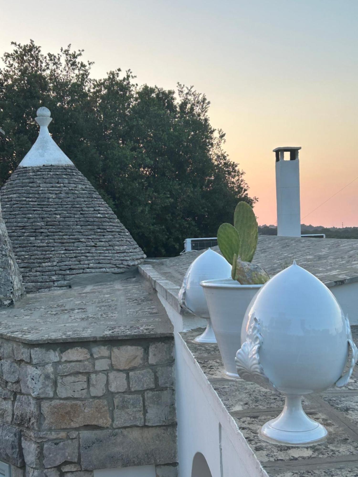 Il Trullo Di Simona Bed & Breakfast Locorotondo Exterior photo