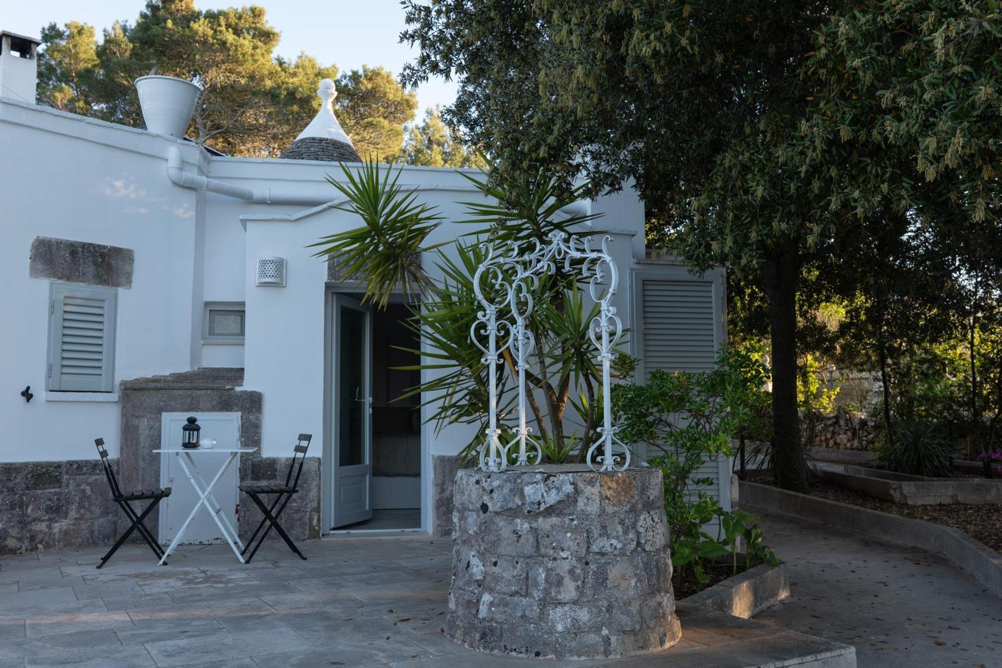 Il Trullo Di Simona Bed & Breakfast Locorotondo Exterior photo